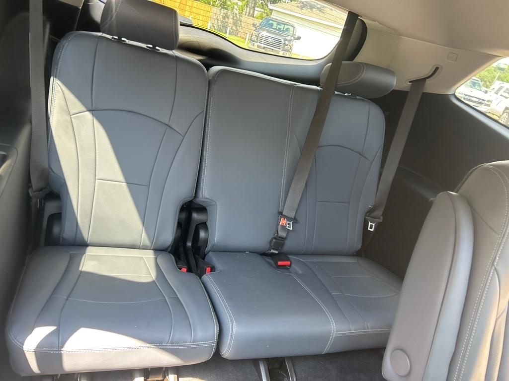Buick Enclave FWD 4dr Essence 2021
