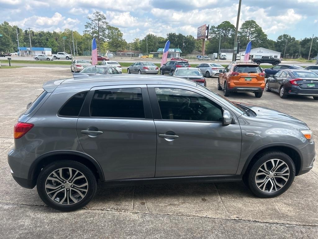 Mitsubishi Outlander Sport ES 2.0 CVT 2018
