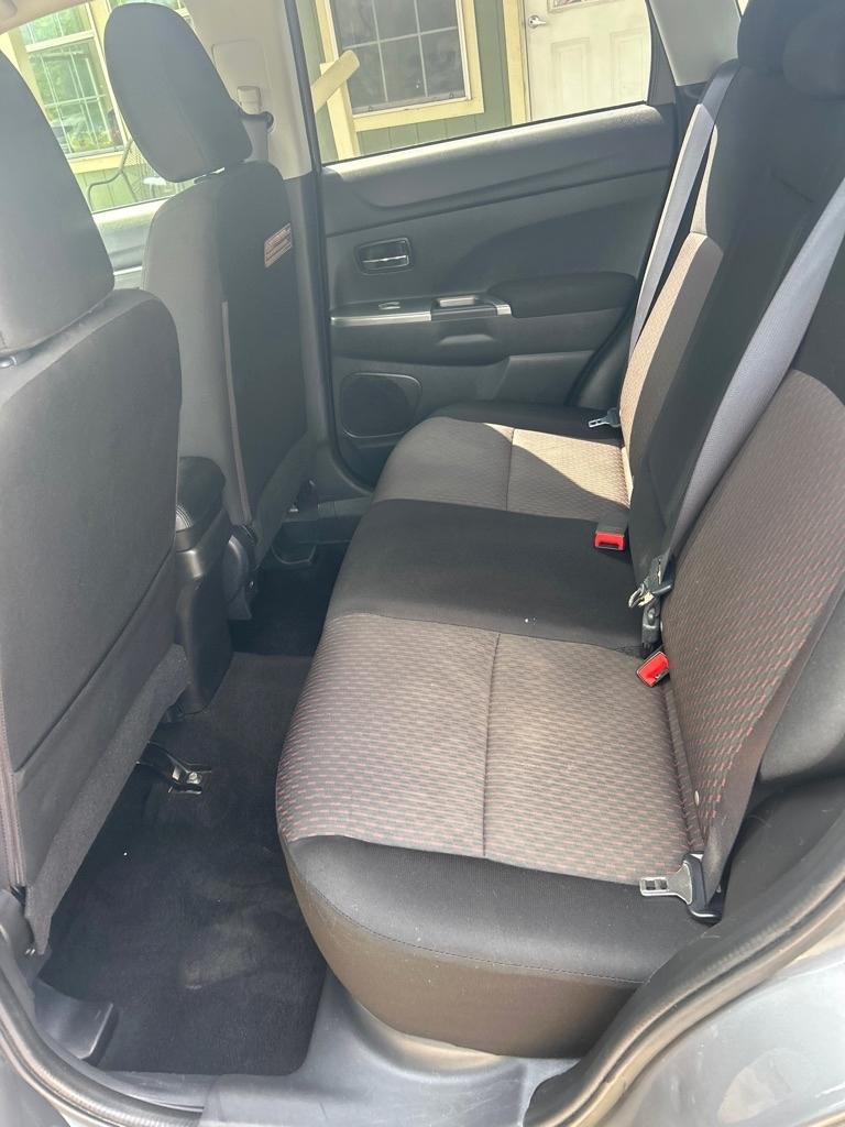 Mitsubishi Outlander Sport ES 2.0 CVT 2018