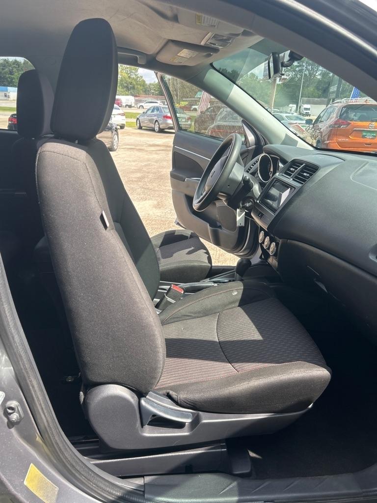 Mitsubishi Outlander Sport ES 2.0 CVT 2018