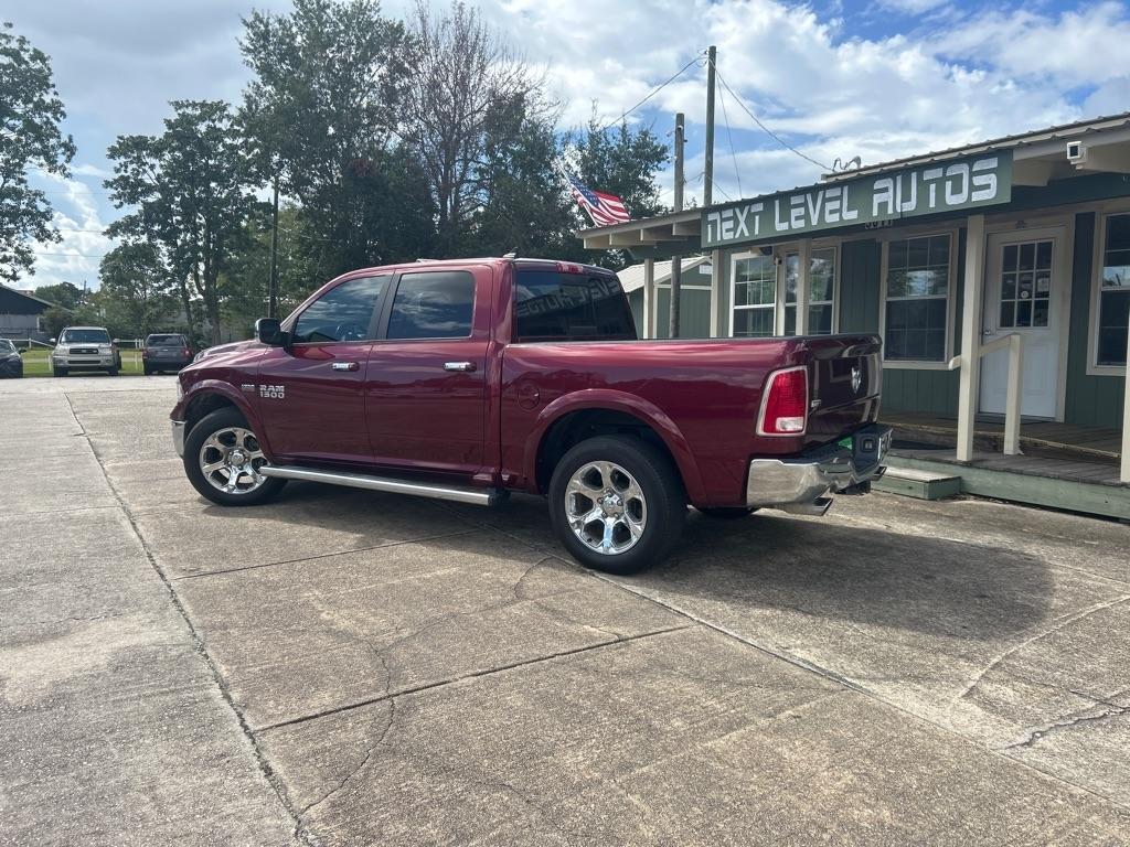 RAM 1500 Laramie 4x2 Crew Cab 5'7" Box 2017