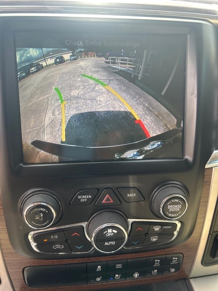 RAM 1500 Laramie 4x2 Crew Cab 5'7" Box 2017