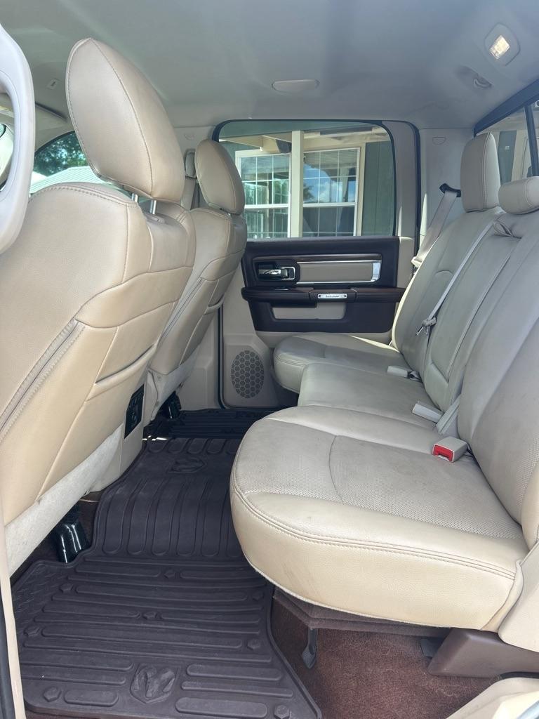RAM 1500 Laramie 4x2 Crew Cab 5'7" Box 2017