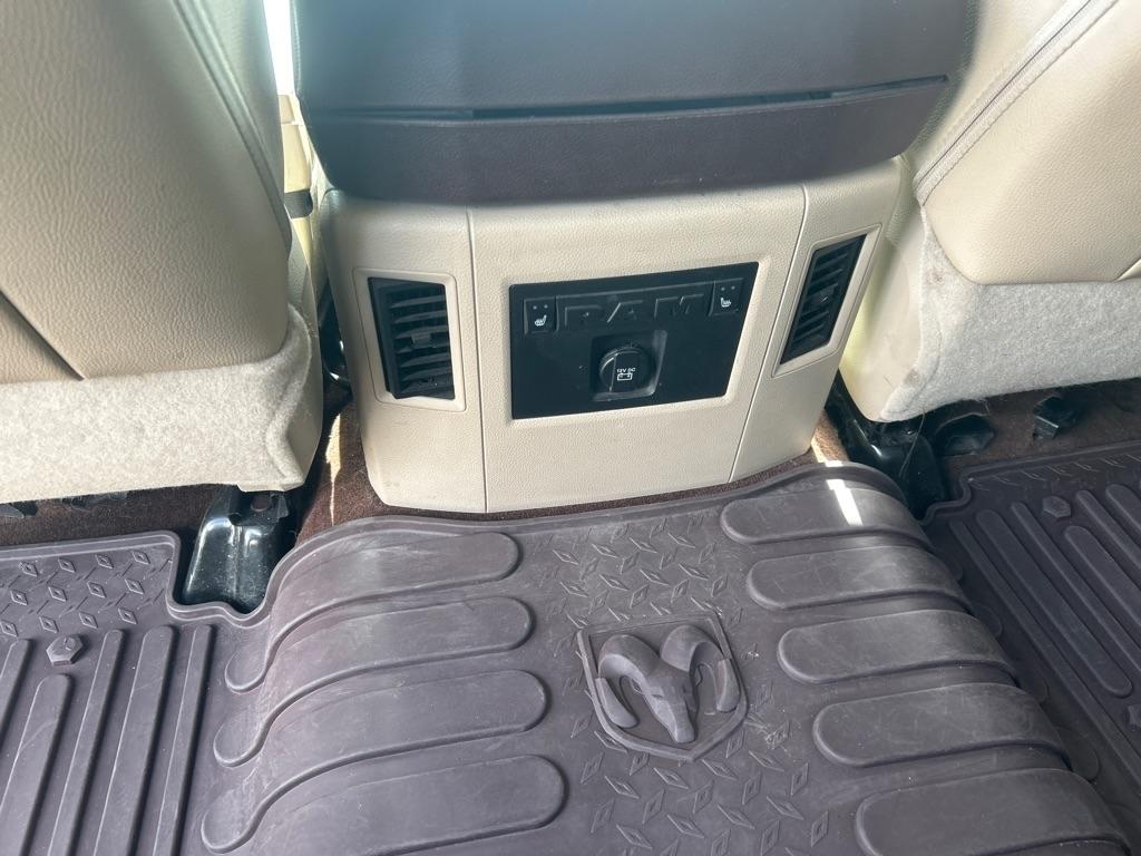 RAM 1500 Laramie 4x2 Crew Cab 5'7" Box 2017