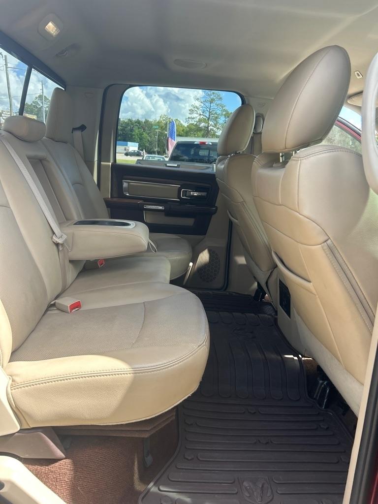 RAM 1500 Laramie 4x2 Crew Cab 5'7" Box 2017