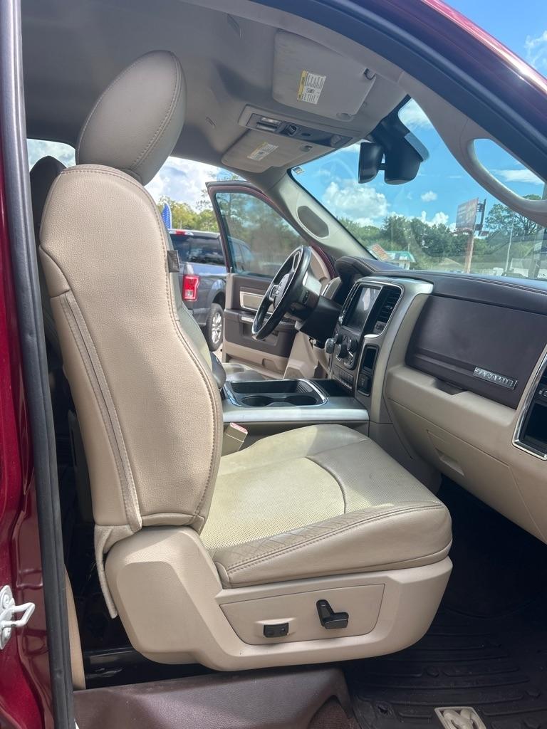 RAM 1500 Laramie 4x2 Crew Cab 5'7" Box 2017