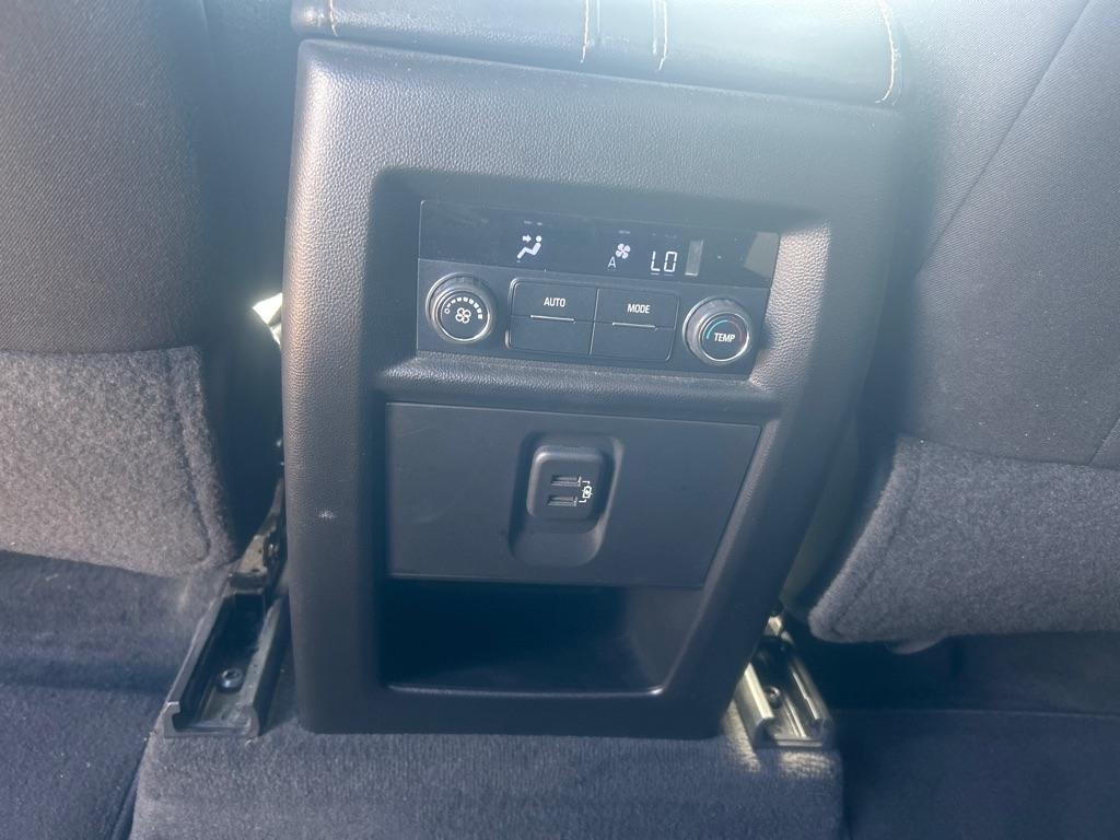 Chevrolet Traverse FWD 4dr LS w/1LS 2020