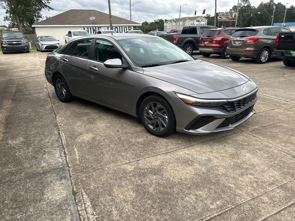 Hyundai Elantra SEL IVT 2024