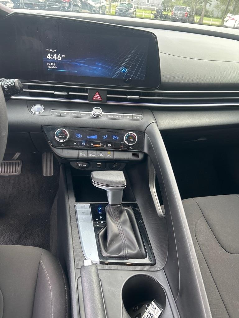 Hyundai Elantra SEL IVT 2024
