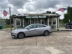 2024 Hyundai Elantra 
