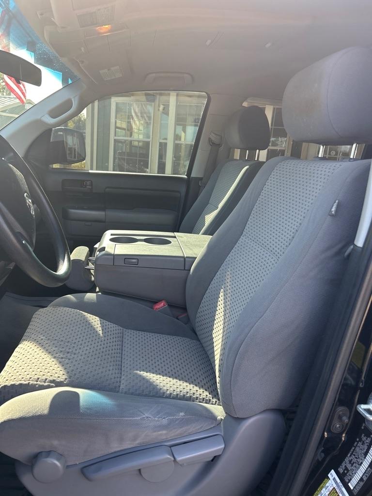 Toyota Tundra 2WD Truck CrewMax 4.6L V8 6-Spd AT (Natl) 2010
