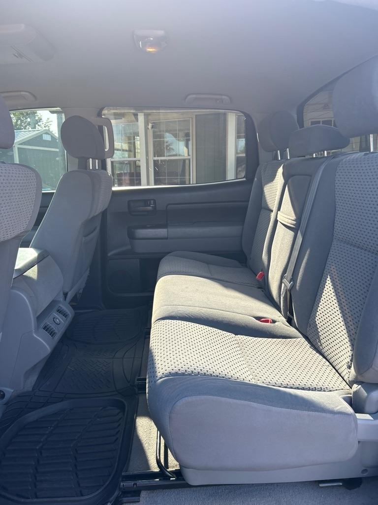 Toyota Tundra 2WD Truck CrewMax 4.6L V8 6-Spd AT (Natl) 2010