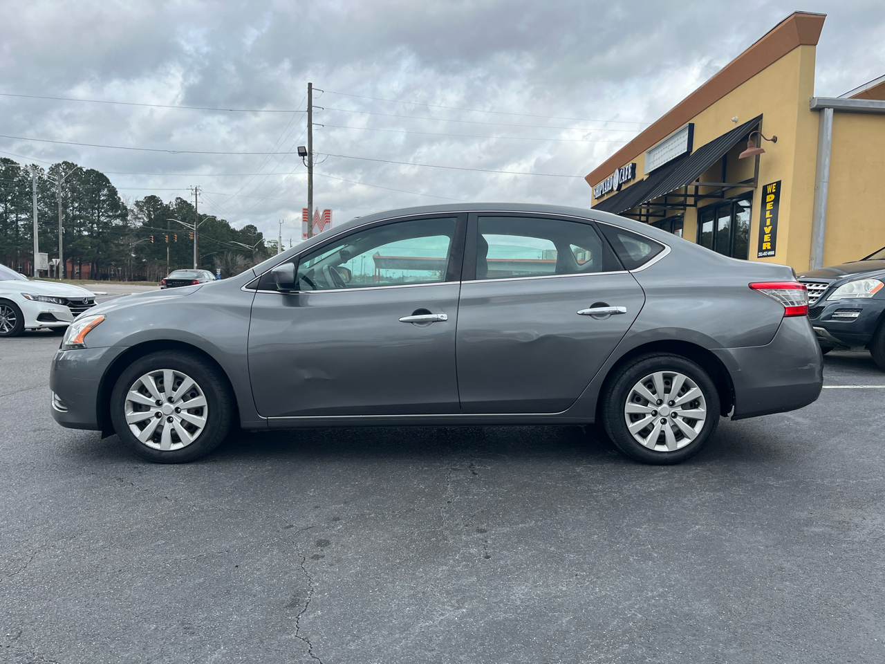 Nissan Sentra S 4D Sedan 2015