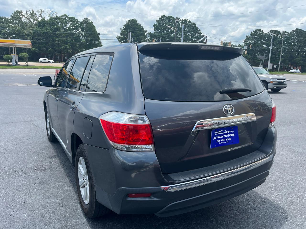 Toyota Highlander FWD 4dr I4 (Natl) 2013
