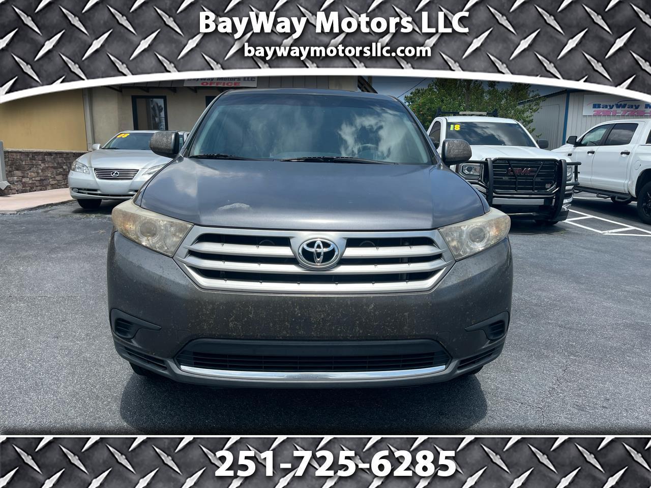 Toyota Highlander FWD 4dr I4 (Natl) 2013