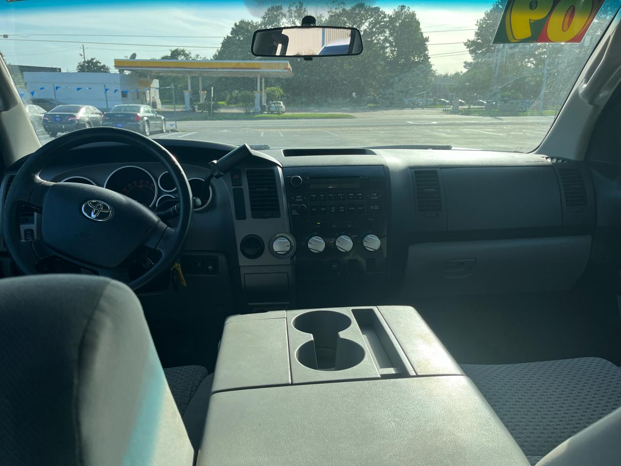 Toyota Tundra SR5 CrewMax 4.6L 2WD 2010