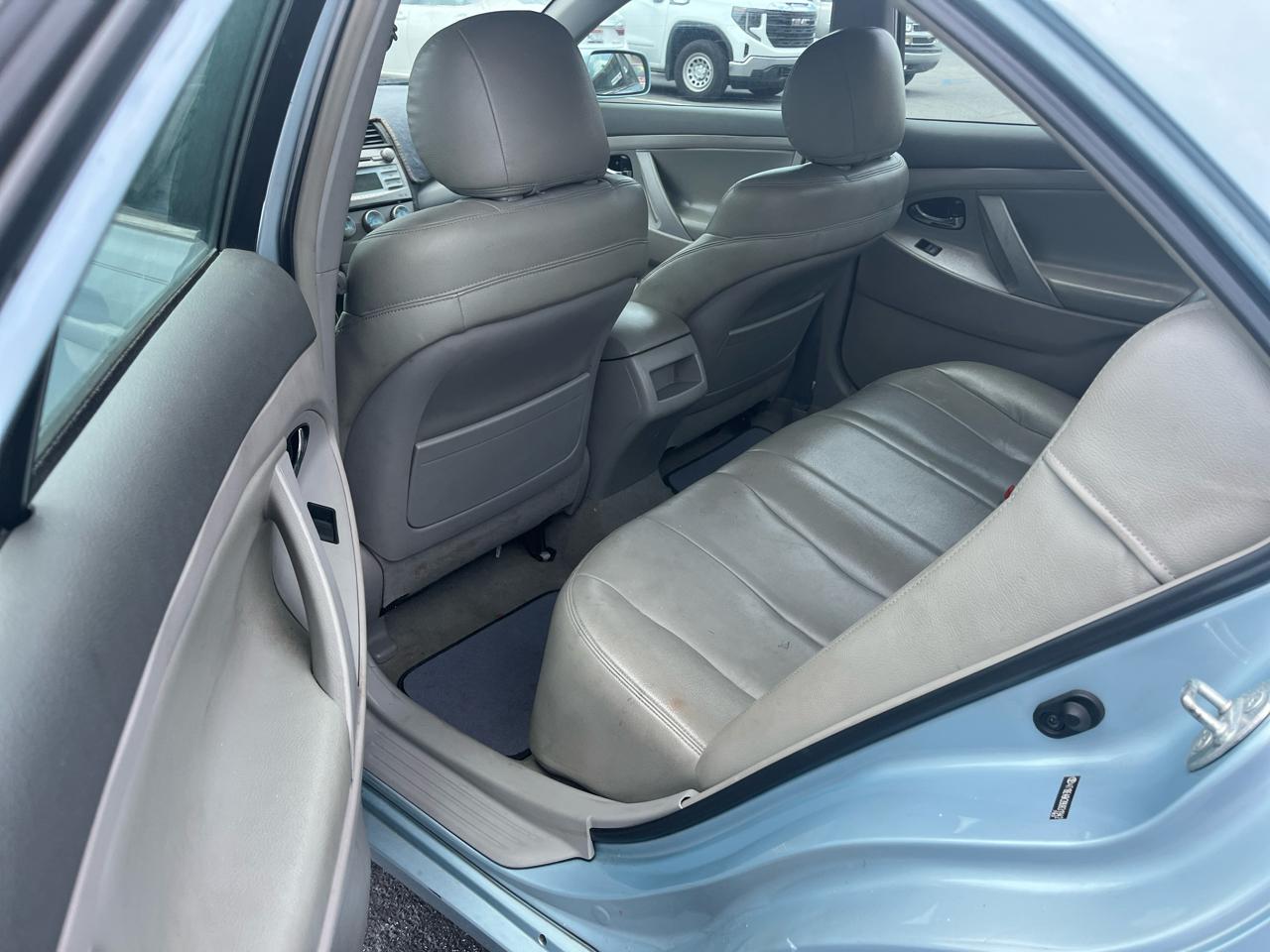 Toyota Camry 4dr Sdn I4 Man (Natl) 2009