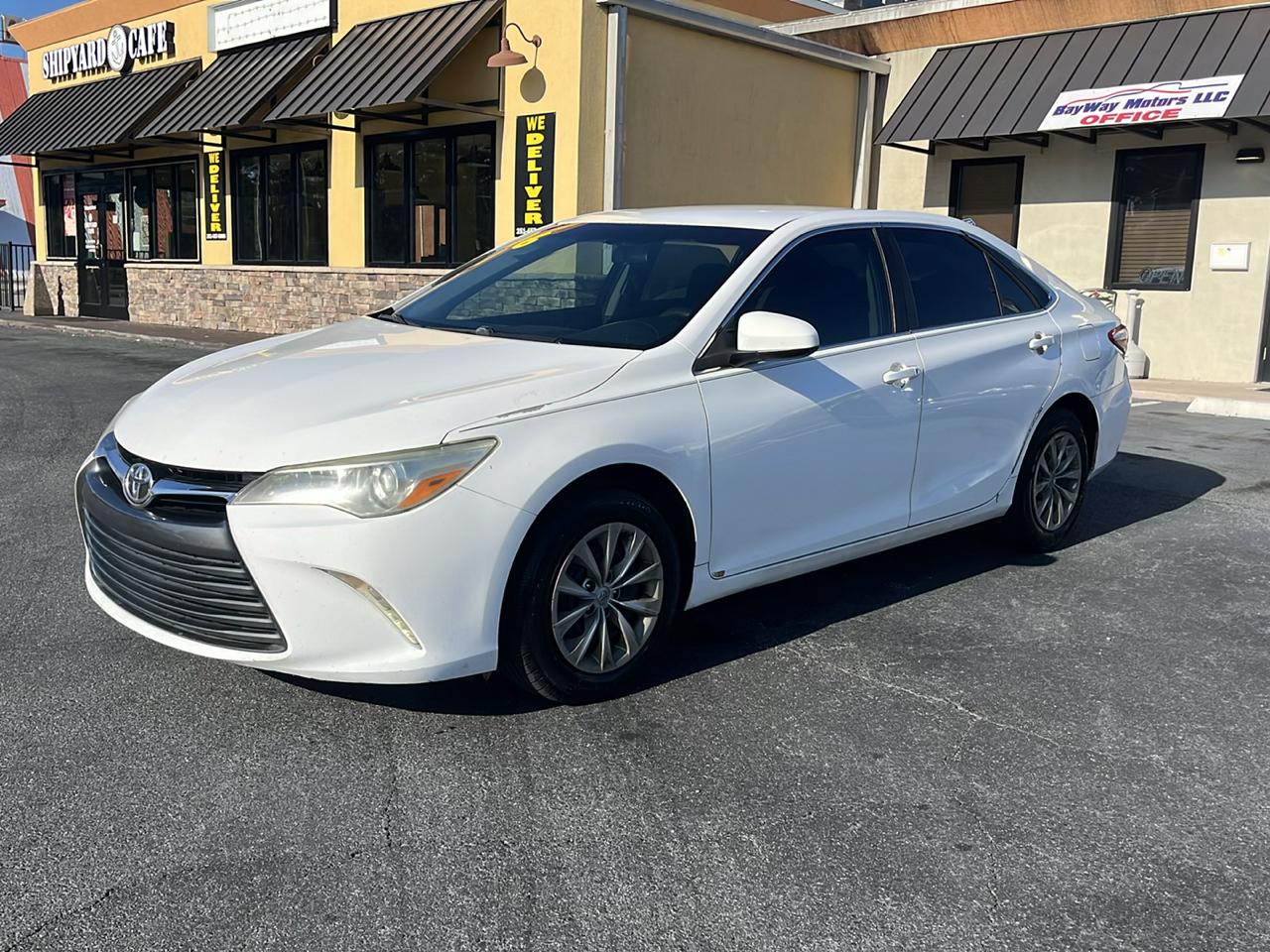 Toyota Camry 4dr Sdn I4 Auto SE w/Special Edition Pkg (Natl) 2016