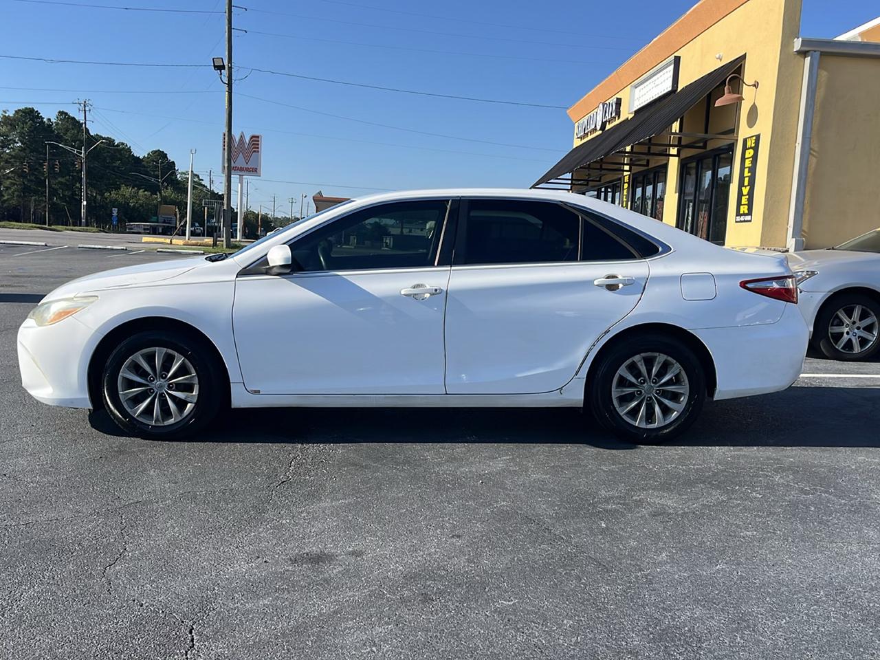 Toyota Camry 4dr Sdn I4 Auto SE w/Special Edition Pkg (Natl) 2016
