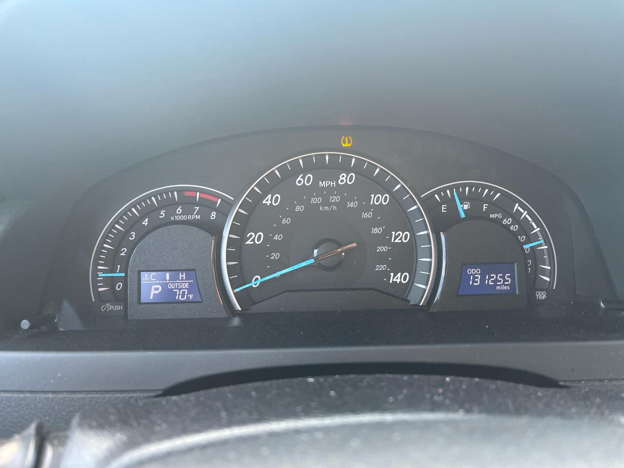 Toyota Camry 4dr Sdn I4 Auto XLE (Natl) 2013