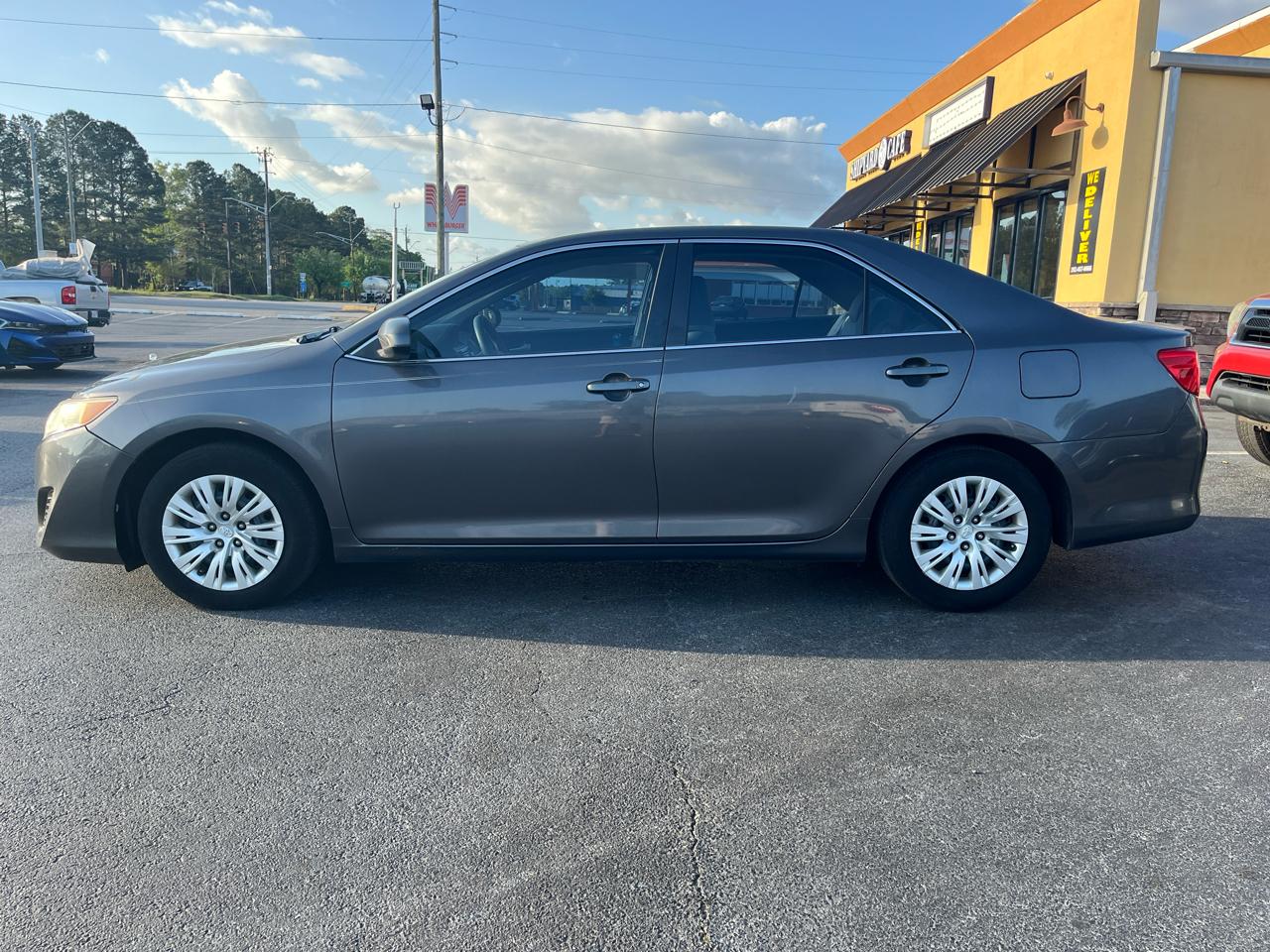 Toyota Camry 2014.5 4dr Sdn I4 Auto SE Sport (Natl) 2014