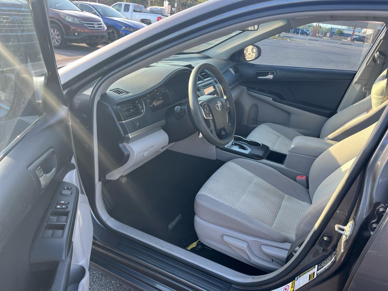 Toyota Camry 2014.5 4dr Sdn I4 Auto SE Sport (Natl) 2014