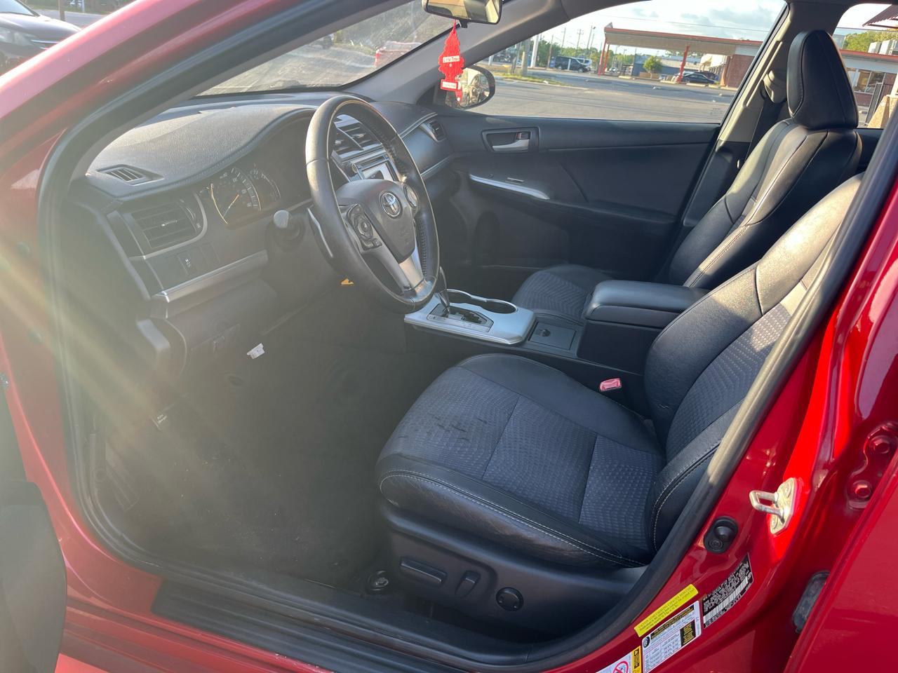 Toyota Camry 2014.5 4dr Sdn I4 Auto SE Sport (Natl) 2014