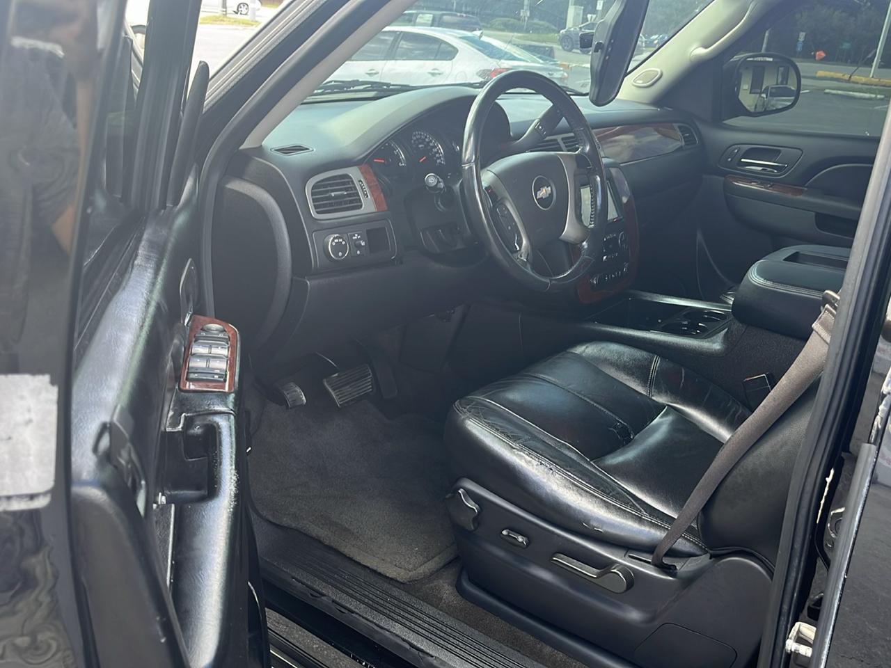 Chevrolet Tahoe 2WD 4dr 1500 LT 2013