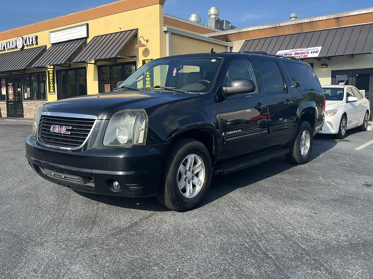 GMC Yukon XL 2WD 4dr 1500 SLT w/4SA 2009