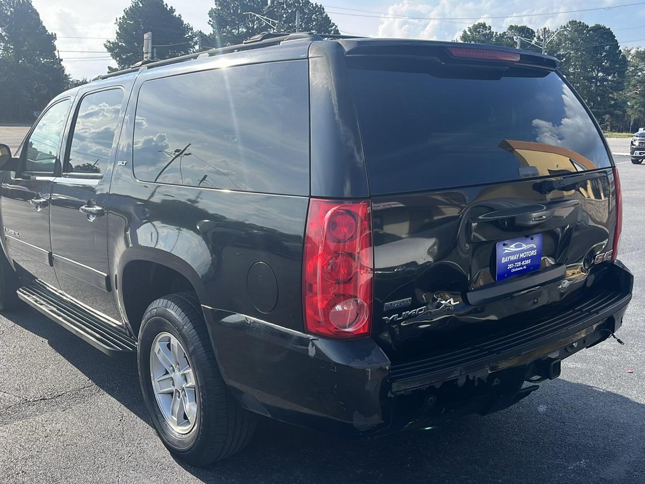 GMC Yukon XL 2WD 4dr 1500 SLT w/4SA 2009