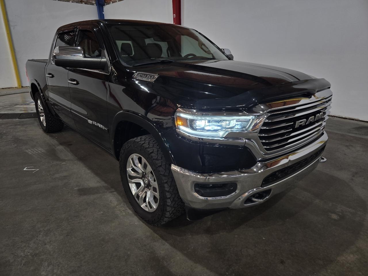 2019 RAM 1500 Longhorn 4x2 Crew Cab 5'7" Box