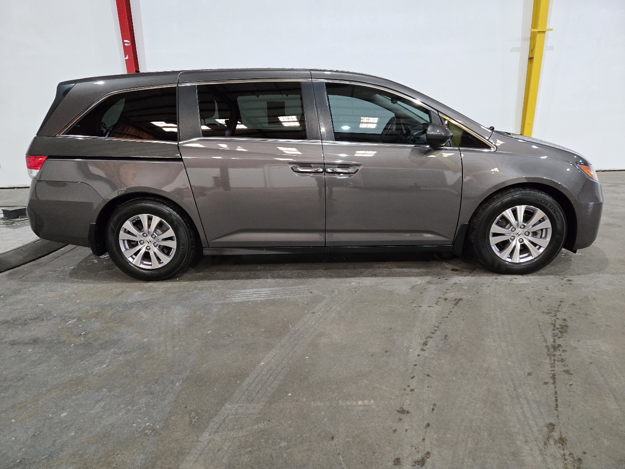 Honda Odyssey 5dr EX-L w/Leather 2016