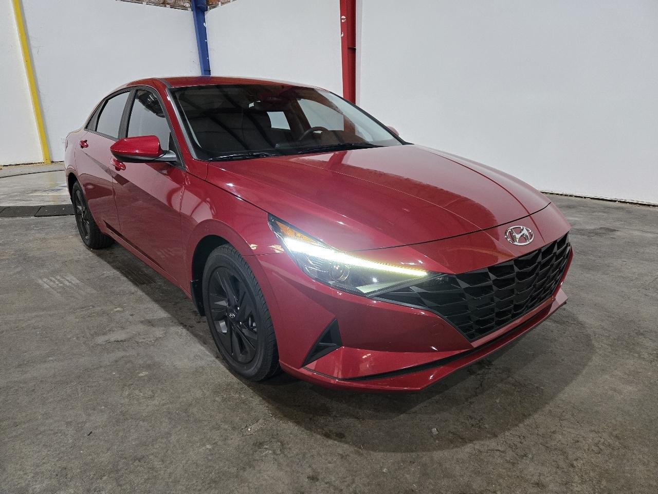 2023 Hyundai Elantra SEL IVT