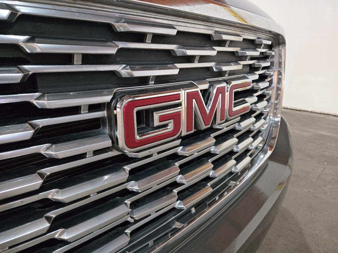 GMC Yukon 4WD 4dr Denali 2018