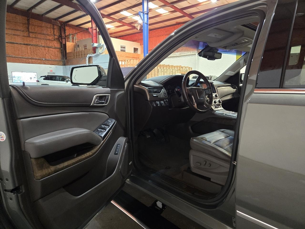 GMC Yukon 4WD 4dr Denali 2018