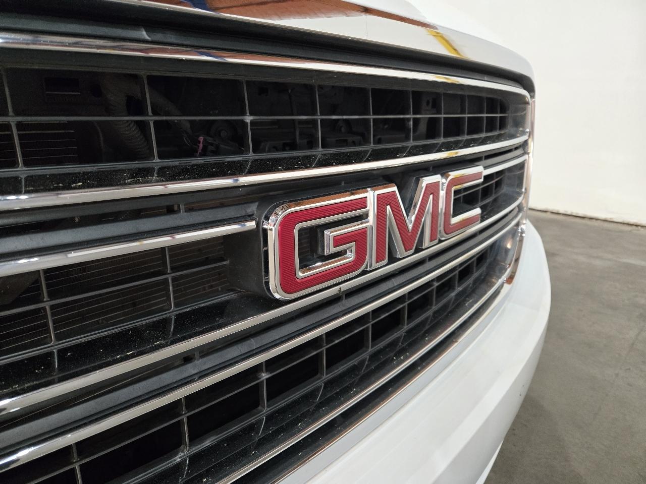 GMC Yukon 4WD 4dr SLT 2016
