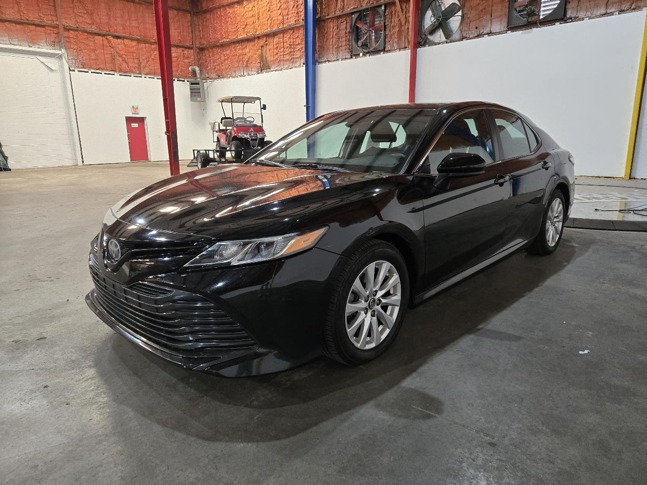 Toyota Camry XLE Auto (Natl) 2018