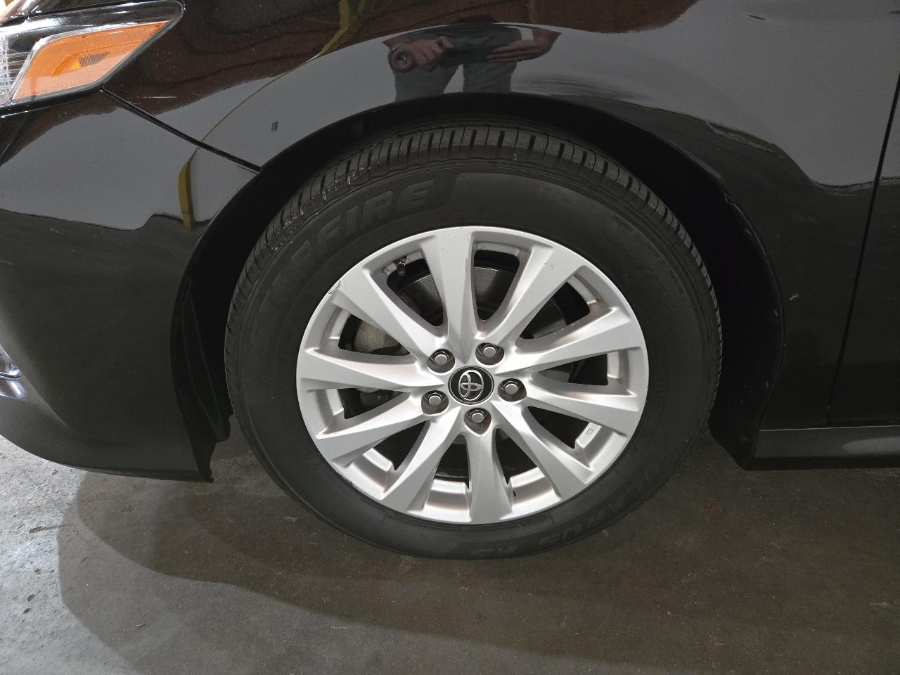 Toyota Camry XLE Auto (Natl) 2018