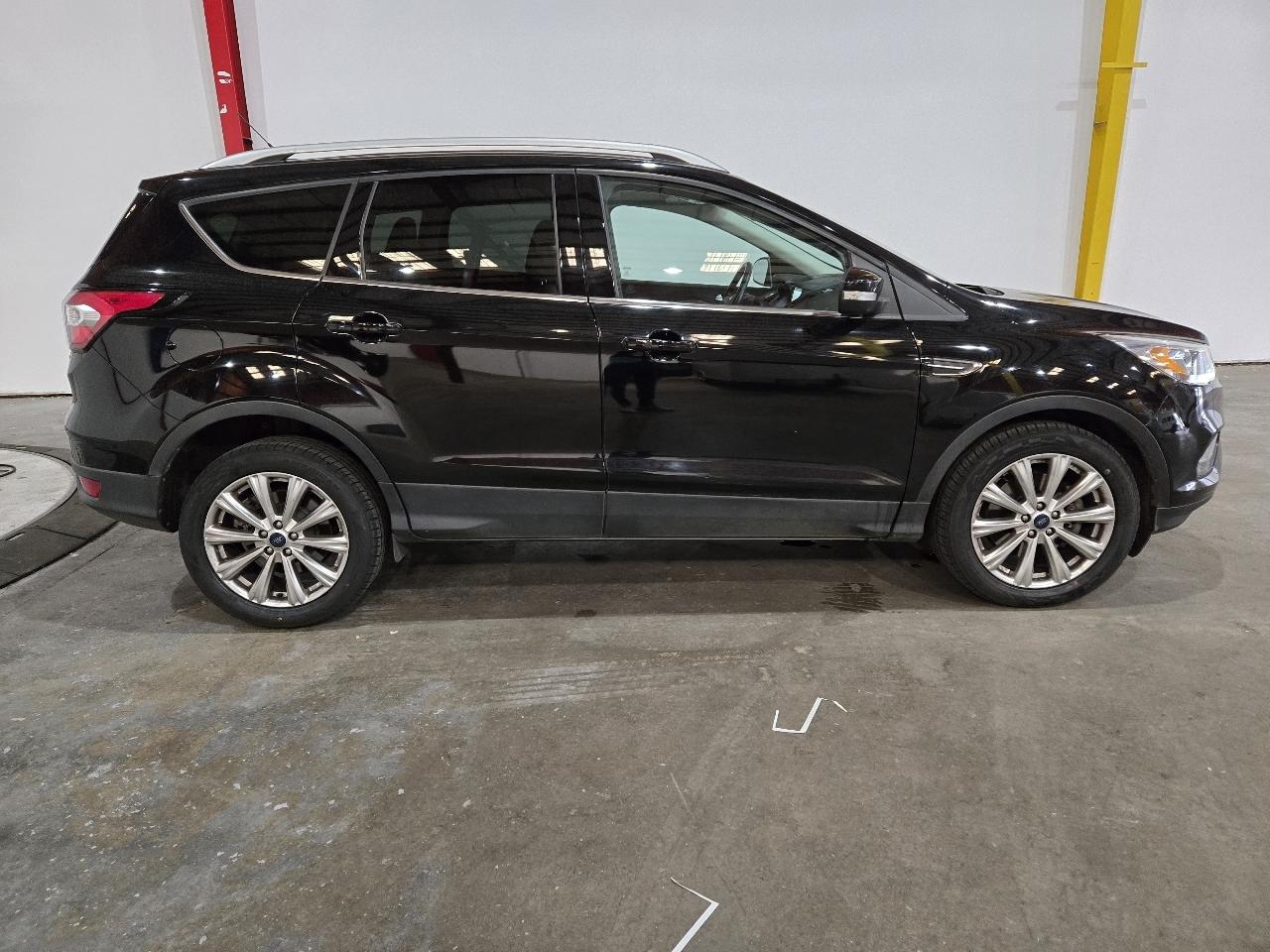 Ford Escape Titanium FWD 2017