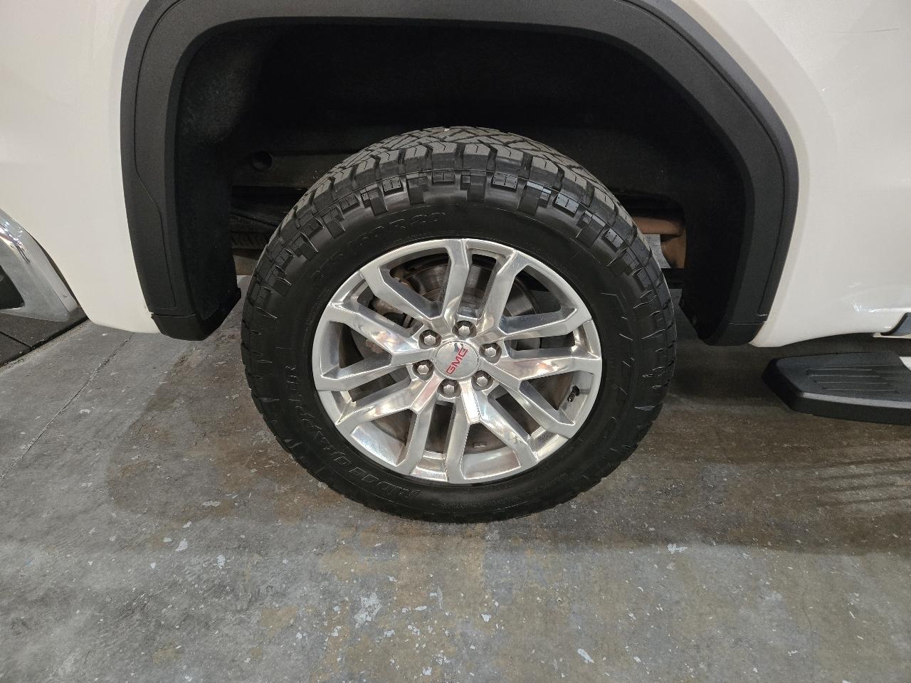 GMC Sierra 1500 4WD Crew Cab 147" SLT 2019