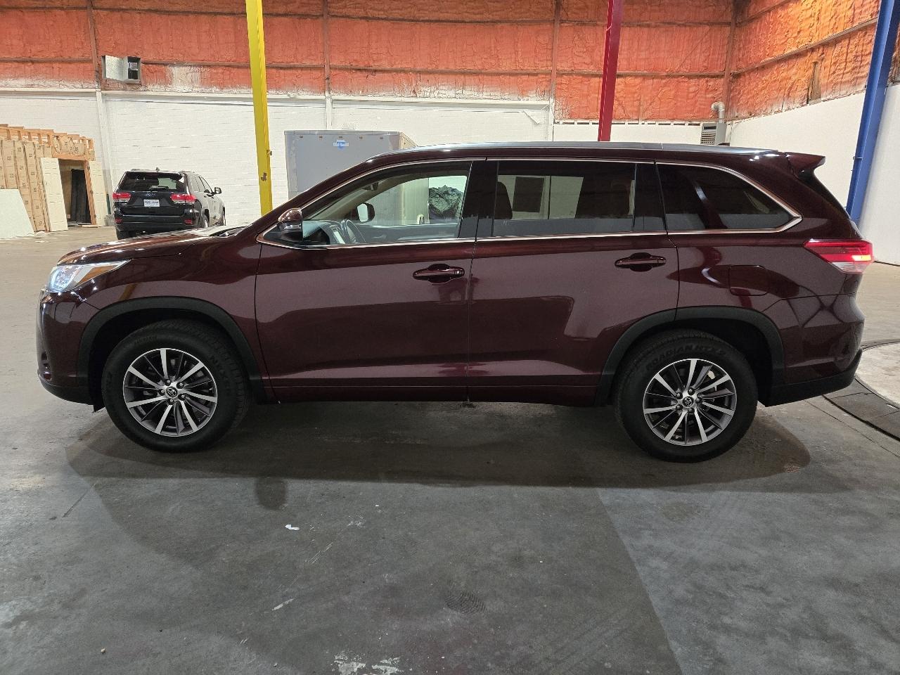 Toyota Highlander XLE Nav FWD V6 2018