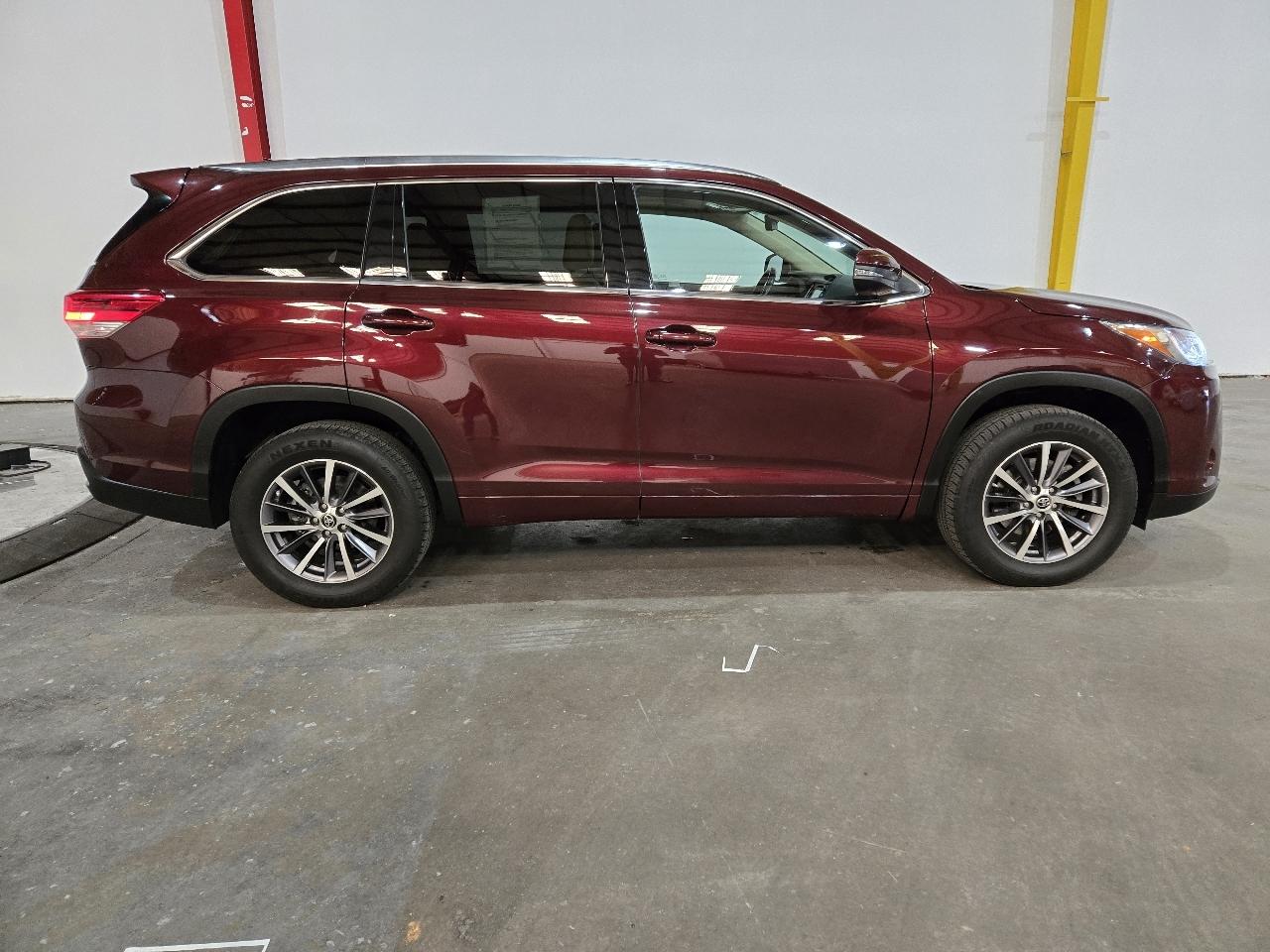 Toyota Highlander XLE Nav FWD V6 2018