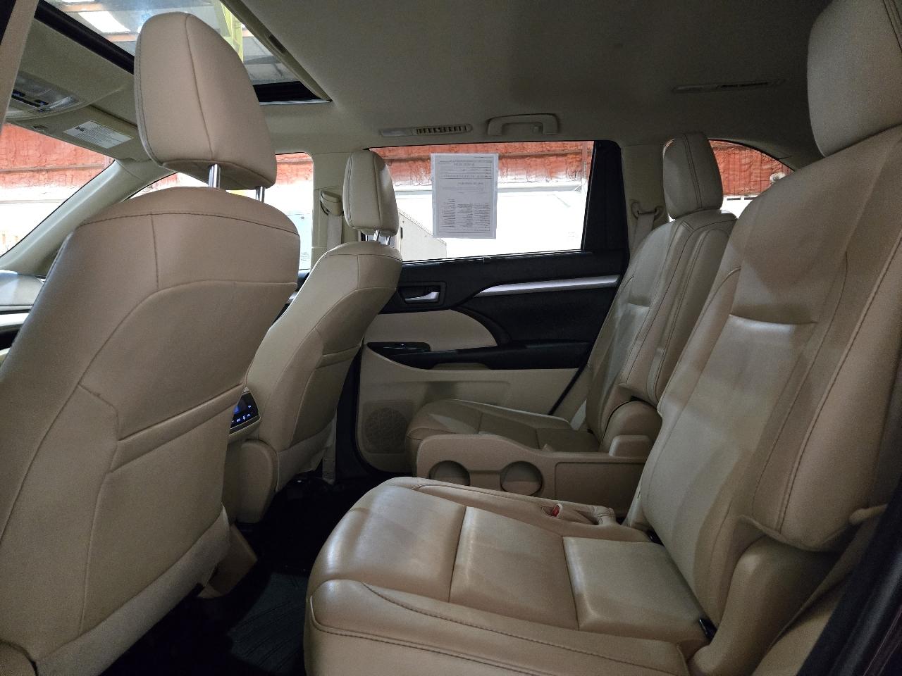 Toyota Highlander XLE Nav FWD V6 2018