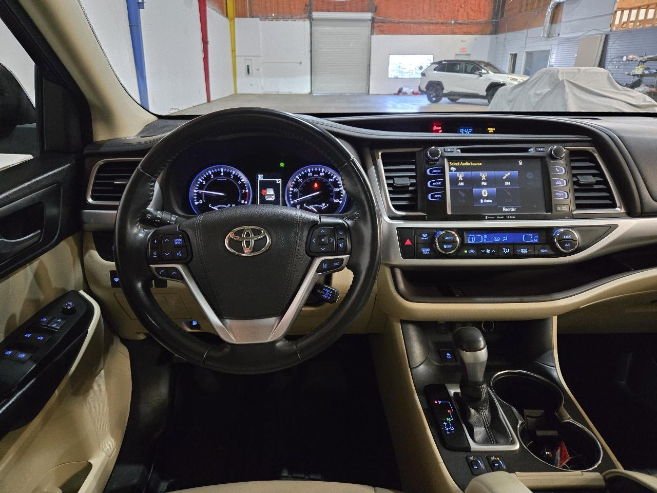 Toyota Highlander XLE Nav FWD V6 2018