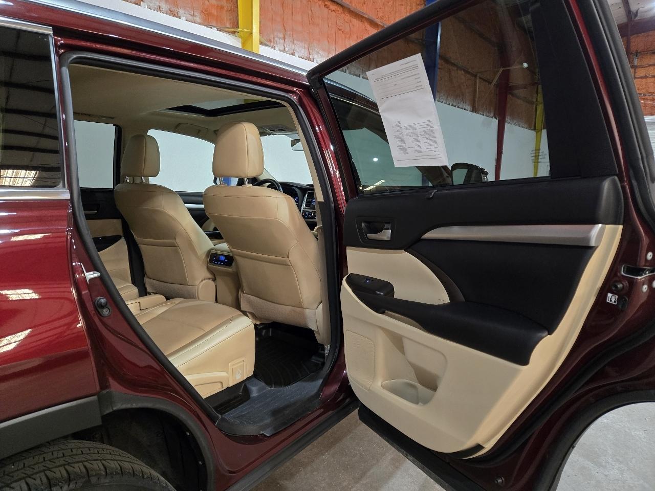 Toyota Highlander XLE Nav FWD V6 2018