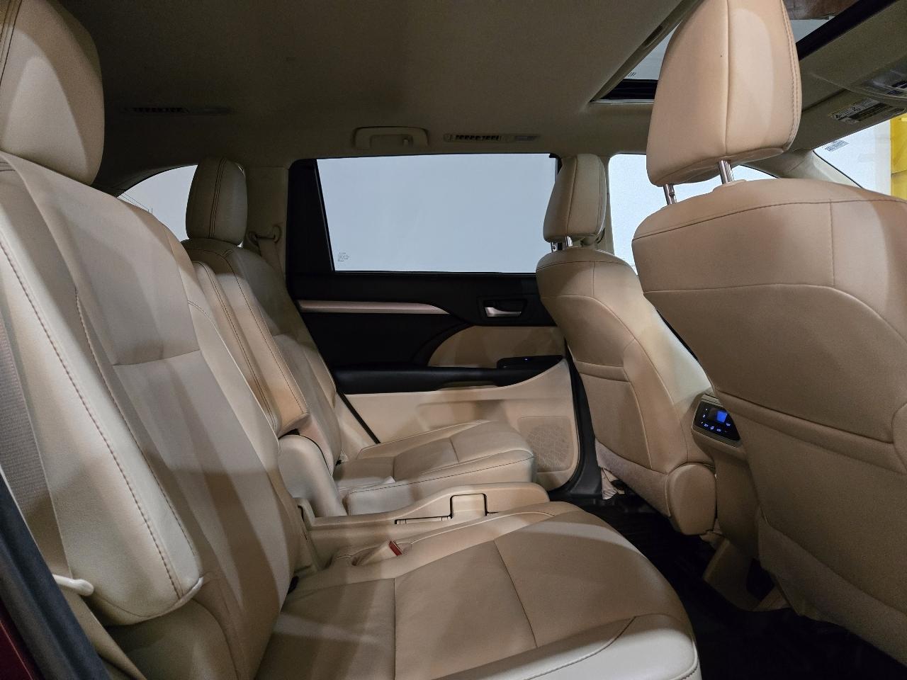 Toyota Highlander XLE Nav FWD V6 2018