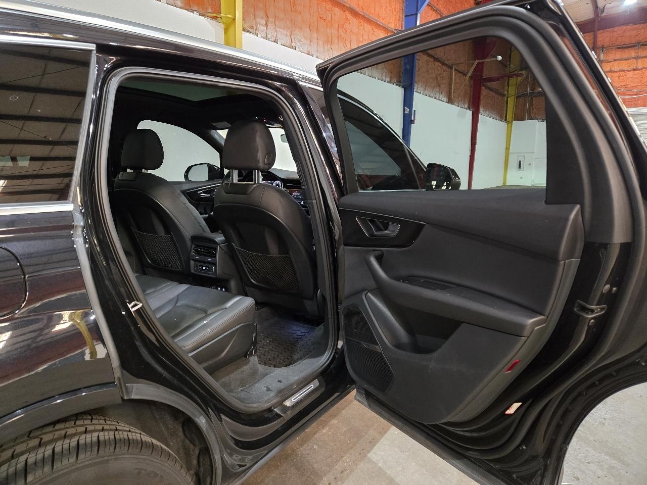 Audi Q7 Premium Plus 45 TFSI quattro 2021