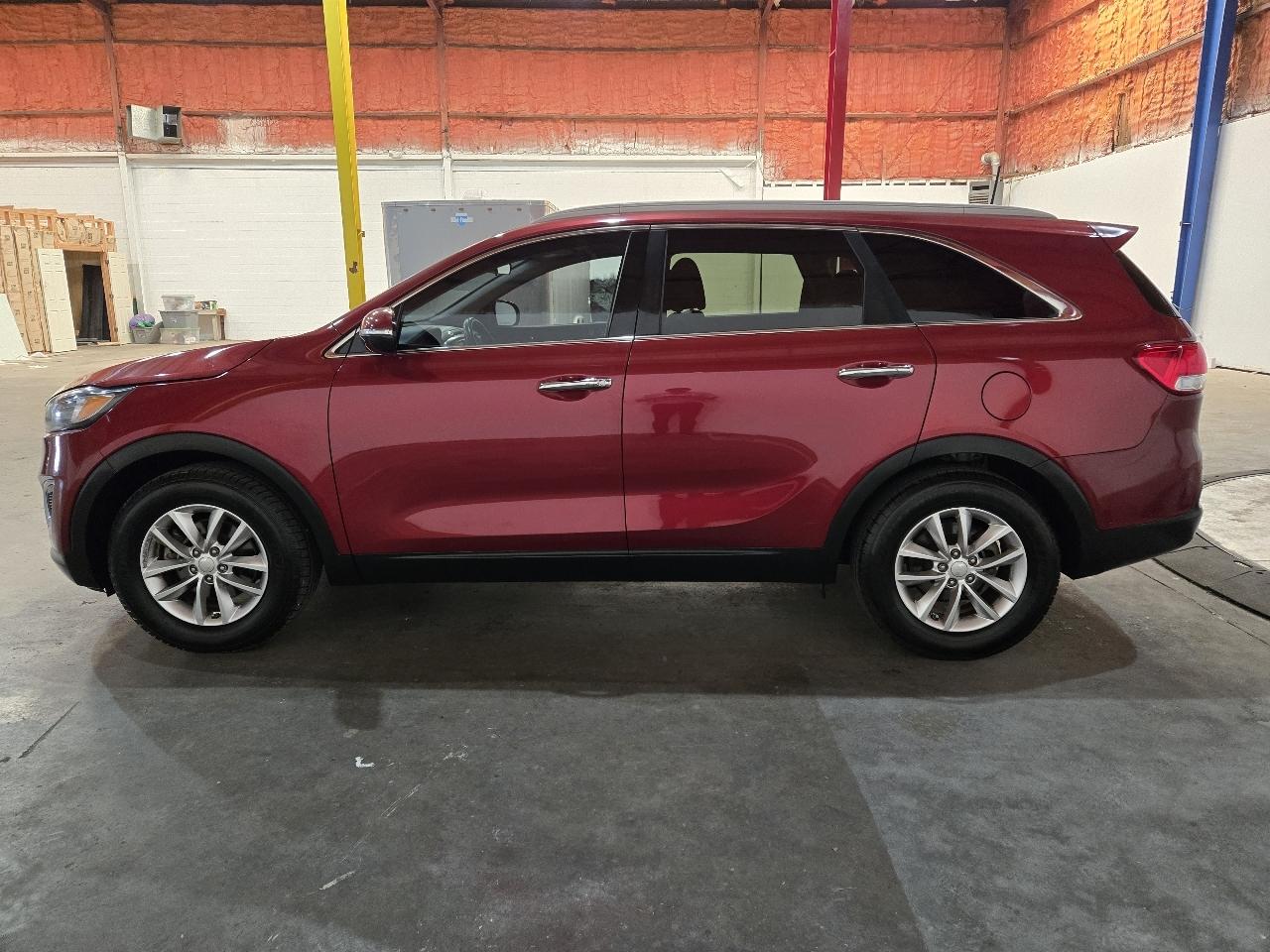 Kia Sorento FWD 4dr 2.4L LX 2016
