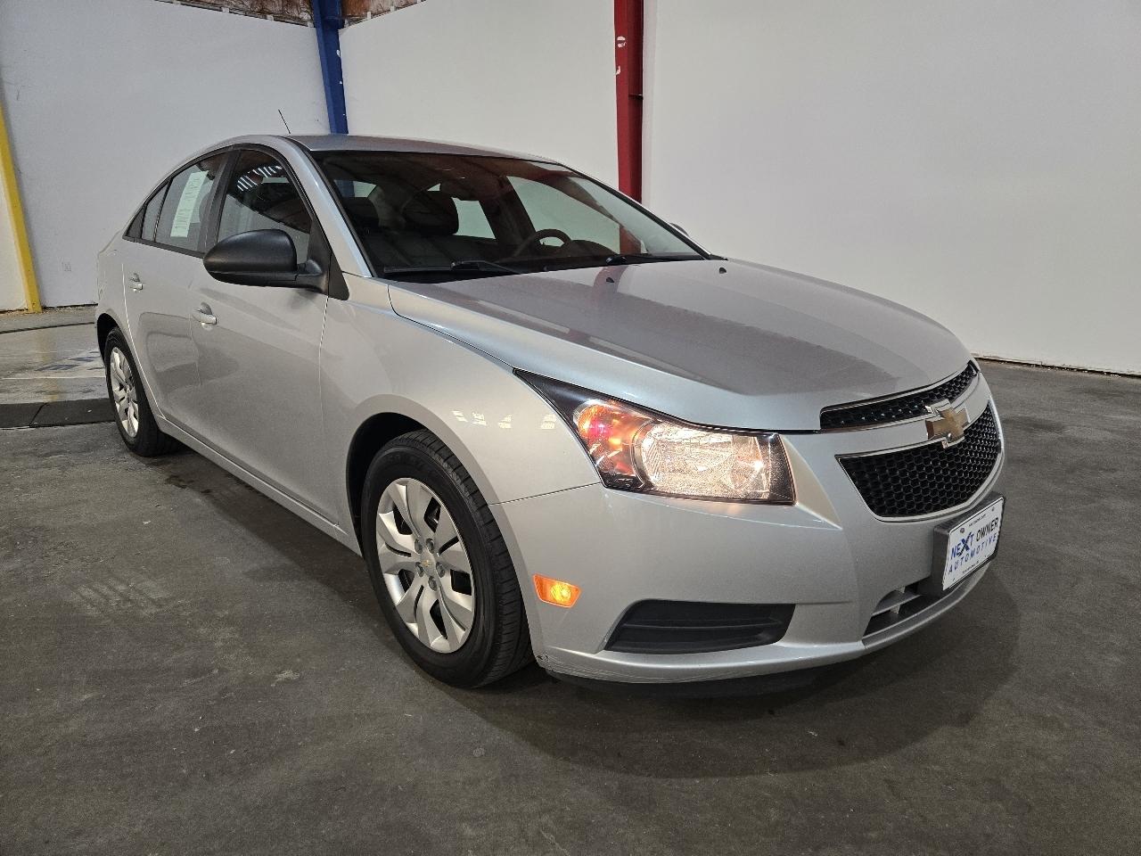 2014 Chevrolet Cruze 4dr Sdn Auto LS