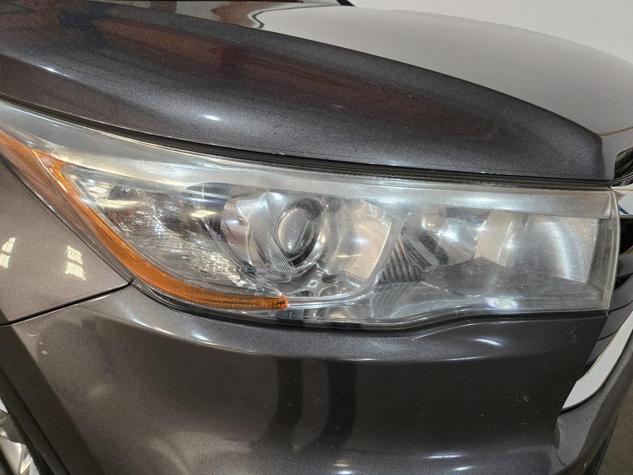 Toyota Highlander FWD 4dr V6 Limited (Natl) 2016